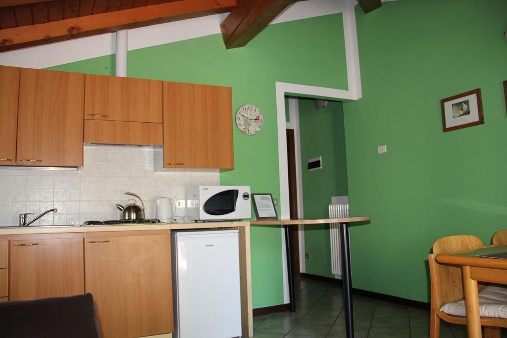 Veranda Beach Apartment Pianello Del Lario 部屋 写真