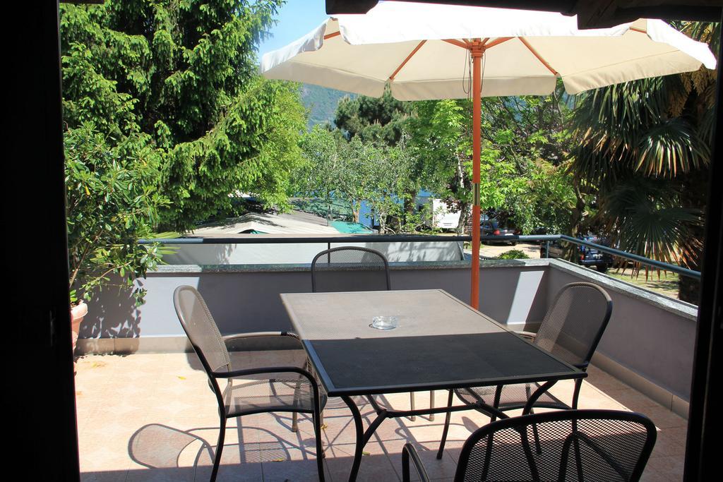 Veranda Beach Apartment Pianello Del Lario 部屋 写真