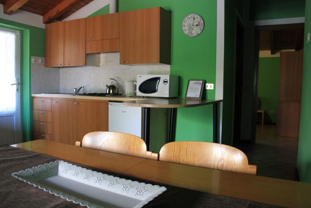Veranda Beach Apartment Pianello Del Lario 部屋 写真