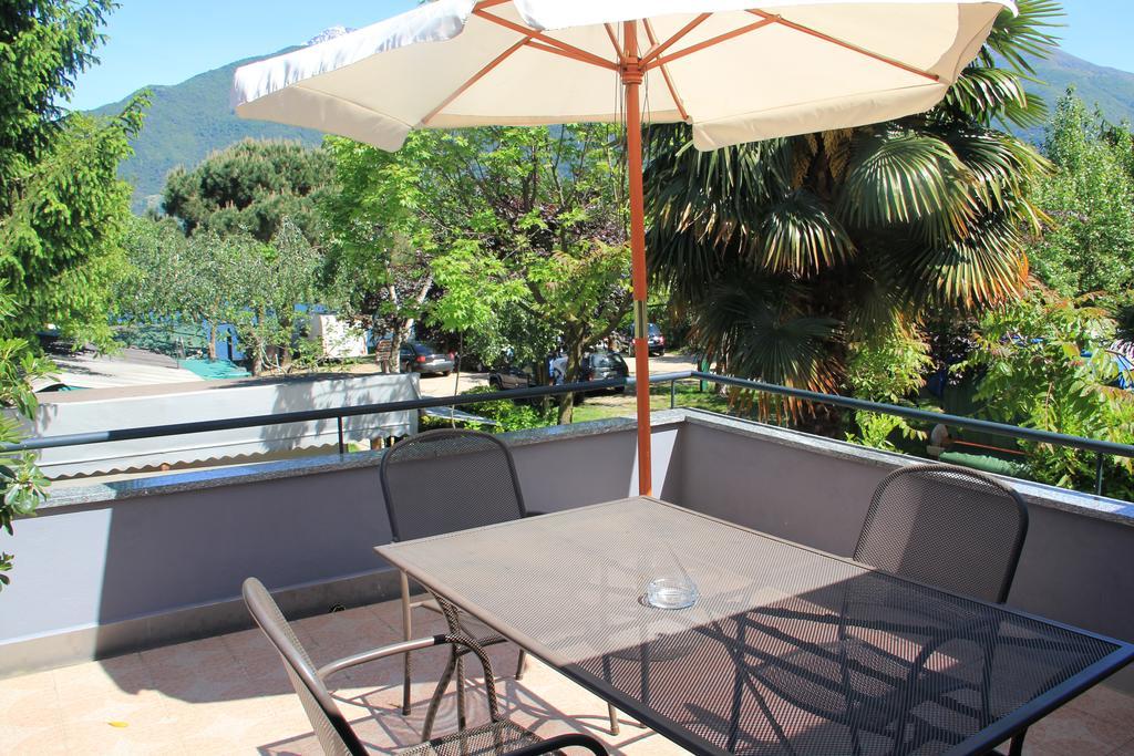 Veranda Beach Apartment Pianello Del Lario 部屋 写真